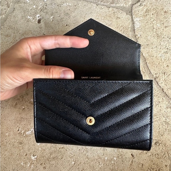 YSL CASSANDRE MATELASSÉ SMALL ENVELOPE WALLET IN GRAIN DE POUDRE LEATHER - Picture 14 of 15